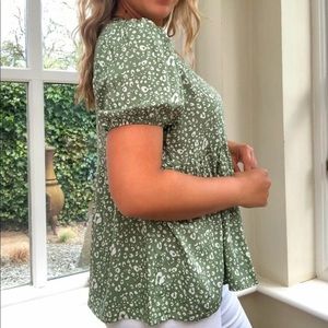 Puff sleeve babydoll top